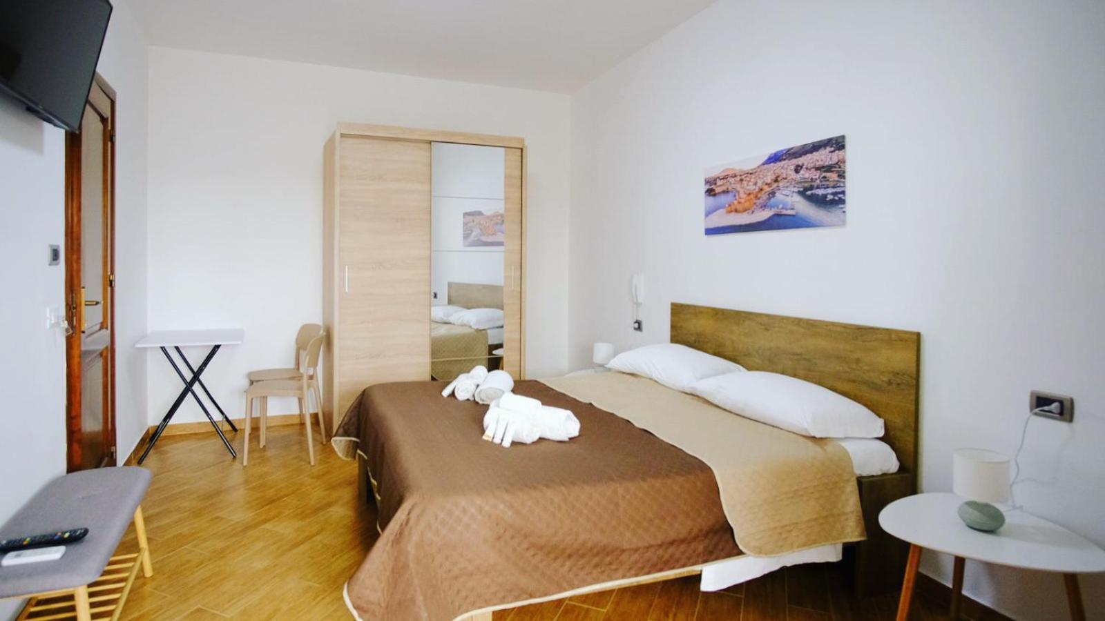 Sofia Rooms Castellammare del Golfo Buitenkant foto