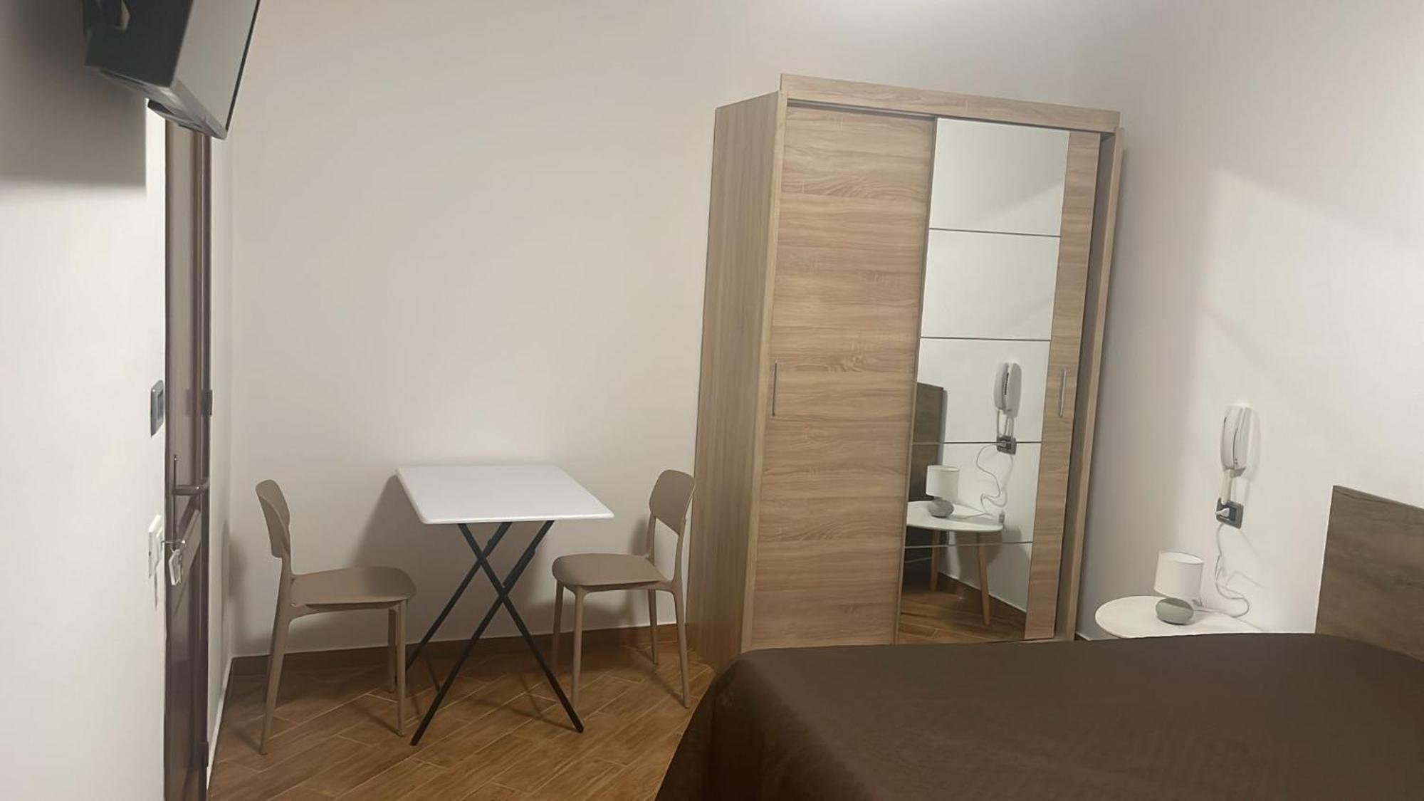 Sofia Rooms Castellammare del Golfo Buitenkant foto